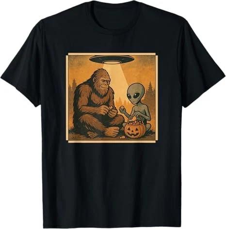 Halloween Bigfoot Alien Eating Candy UFO Halloween Size S 4XL TShirt S