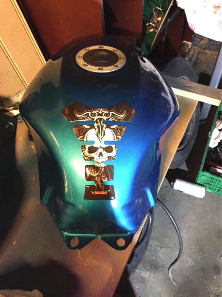 Universal Fit 3D Car Motorcycle Gas Fuel Tank Pad Sticker Decals