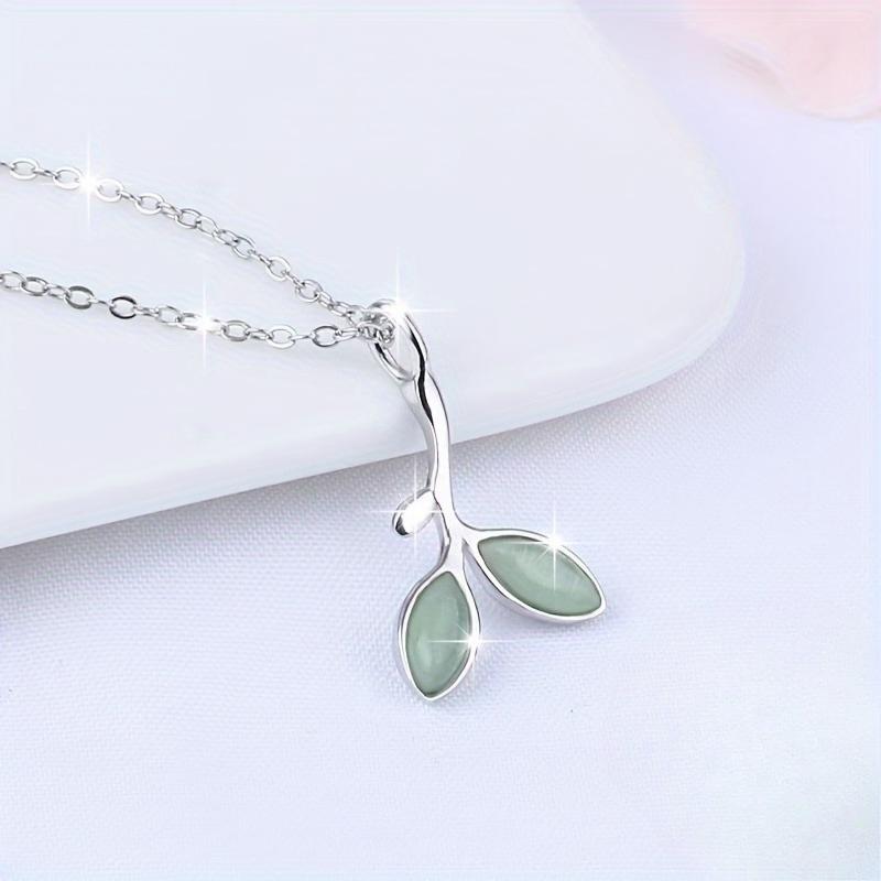 Ladies' Leaf Necklace, Simple and Tender Bud Leaf Design, Sweater Chain and Bone Chain Dual-use, Gift for Couples and Girlfriends