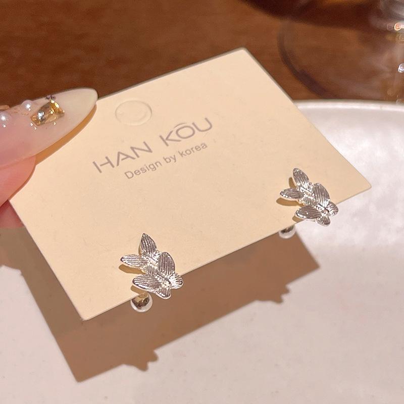 Super Fairy Crystal Butterfly Earrings Women's Niche High-end Sense Versatile Temperament Pearl Stud Earrings