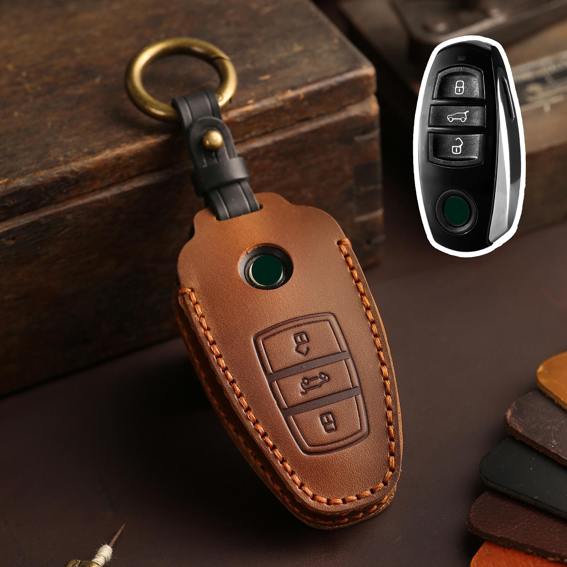 

Applicable to the old Volkswagen Touareg key cover special 13/14/15/16/17 Touareg cowhide car keychain коричневый