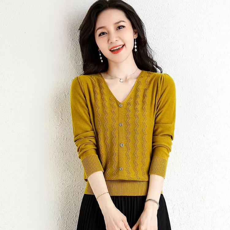 Women's V-neck Pullover Long Sleeved Knitted Sweater Pullover Long Sleeved Knitted Sweater