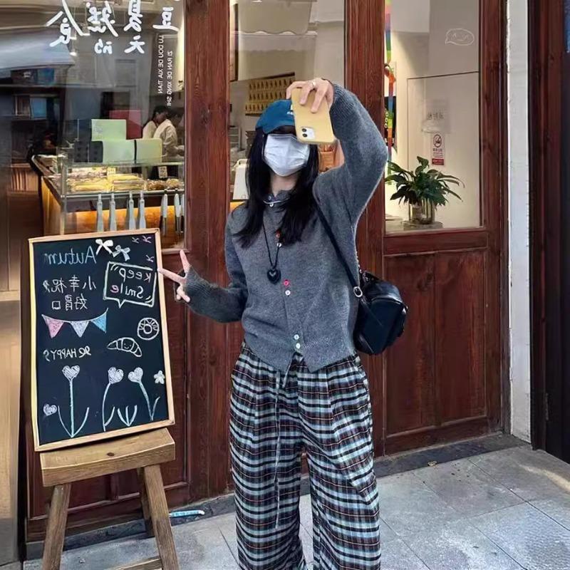 New round neck colorful buckle small coat women's retro solid color simple knitted top casual coat