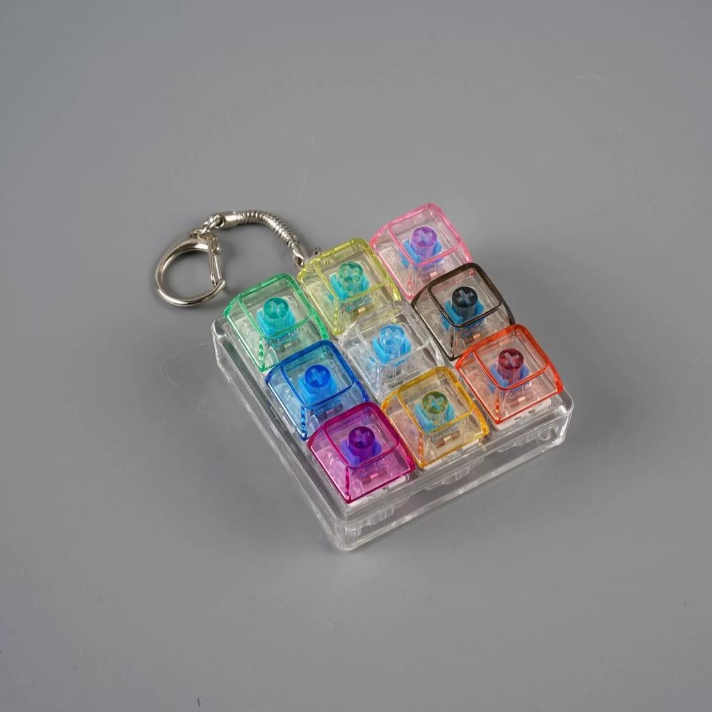 LED Light Keyboard Keychain Fidget Toy Clickable Button Stress Relief Portable Desk Accessory Office Decor Gift Anxiety Relief