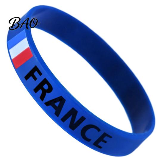 Braccialetto da Polso Calcio in Silicone per Bambini e Adulti, Braccialetti Regolabili con Bandierine Nazionali e Fascia Traspirante con Chiusura a Scatto per Eventi Sportivi,
