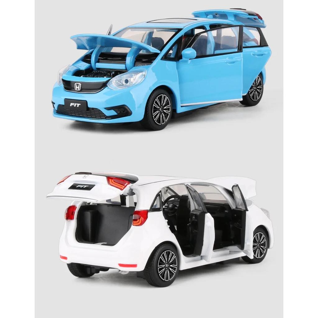 1/32 HONDA Fit GK5 Alloy Car Model Diecast Metal Toy Vehicles Car Model High Simulation Sound and Light Collection Children Gift