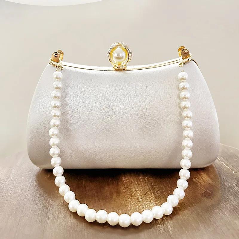 Kadınlar için İnci Zincir Çantalar İşlemeli Beyaz Cheongsam Kadın Clutch Çanta Lüks Akşam Çantaları Omuz Çantaları Düğün Balo Parti