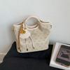 Tote Bag Women's New Fashion Versatile Niche Design Bag Premium Portable Shoulder Messenger Bag
