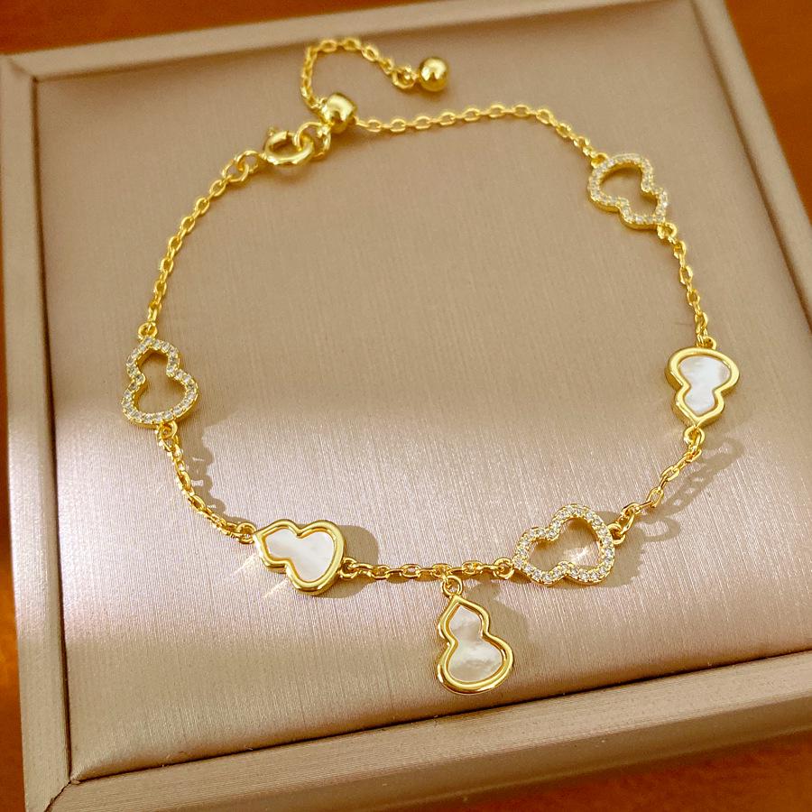 Gold-Plated Gourd Bracelet with Zircon & Mother-of-Pearl - Chic Chinese Retro Hand Jewelry
