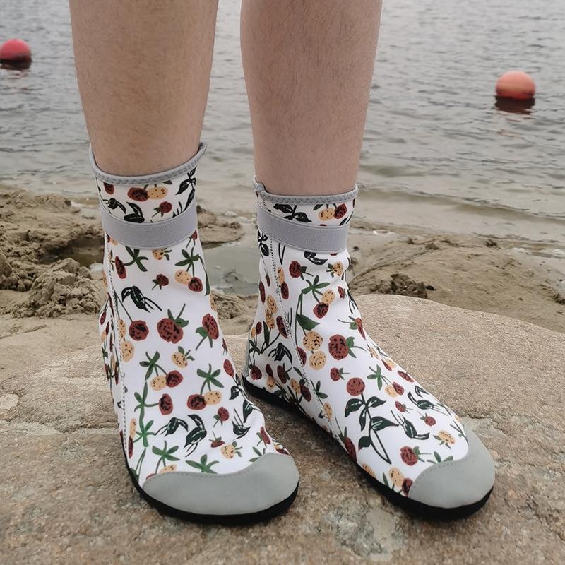 

Детская пляжная обувь Летние водные носки Мягкая подошва Защита от порезов Противоскользящие Высокие голенища Длинные голенища Обувь для плавания для малышей Идеально для пляжных и речных мероприятий 36-37