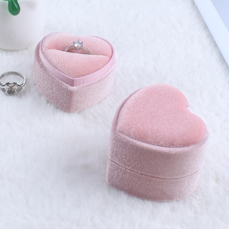 Premium Heart Shaped Velvet Ring Box Anti-Fall Diamond Jewelry Packaging Holder for Proposal Wedding Bridal Gift