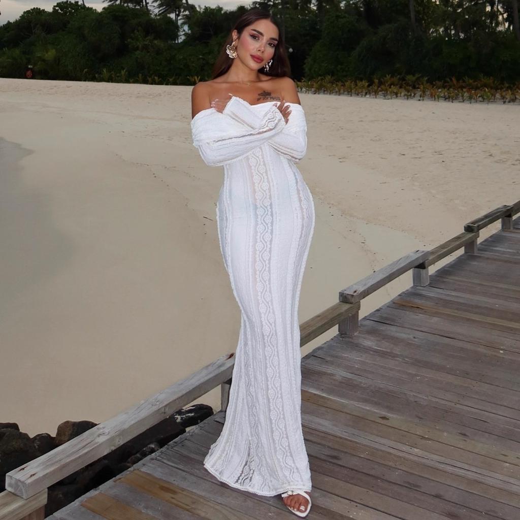 Women's New Sexy One-word Shoulder Dress Fashionable Slim-fit Lace Hollow Long-sleeved Autumn and Winter Hip Skirt Women