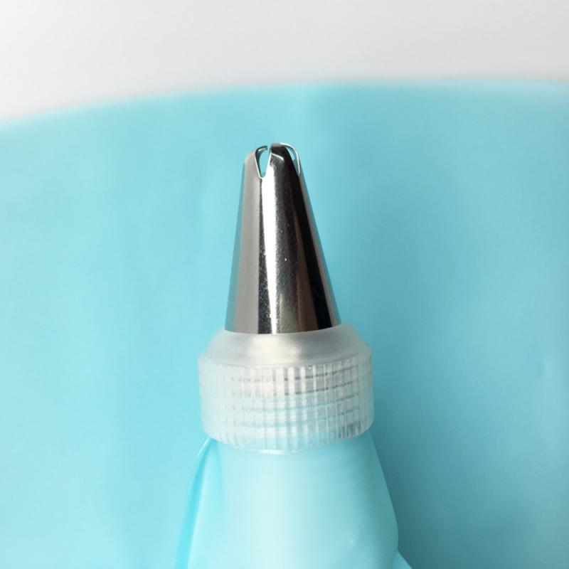 8Pcs/Set Cake Decorating Tools 6 Stainless Steel Nozzle + Silicone Pastry Bag DIY Tips Set