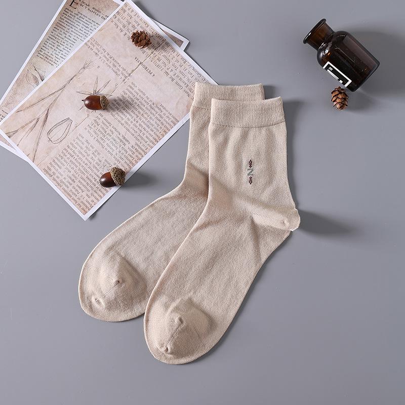 Men's Silk Socks for Healthy Foot Care - Ideal for Spring, Summer, and Autumn