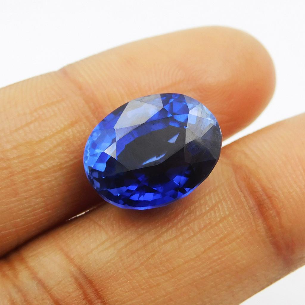 Natural Blue Tanzanite Loose Gemstone 12.60 Ct Oval Cut for Jewelry Making and Gem Collections