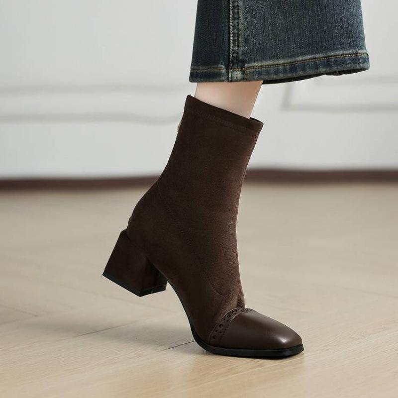 

Корейская версия новых модных ботинок большого размера на резиновой подошве с задней молнией, однотонные замшевые осенне-зимние ботильоны на среднем каблуке с квадратным носком для женщин 39 коричневый