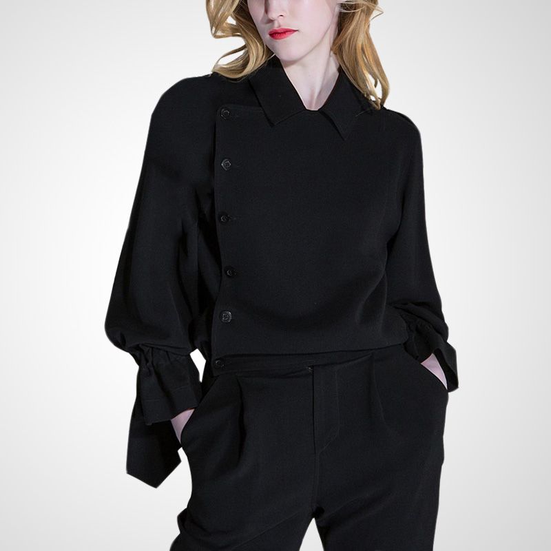 

Модная черная рубашка-пуловер женская стильная нишевая модель 202 лето новое поступление стройнящая свободная темпераментная топ-рубашка