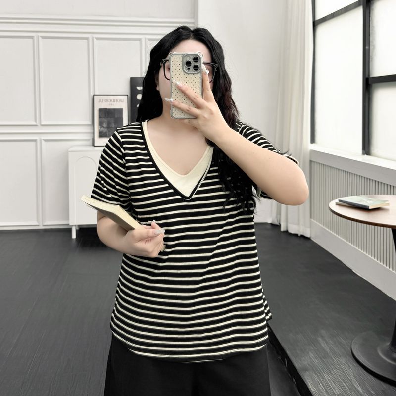 

Plus size women clothing [Contrast Color Fake Two T] Double Layer V-neck Short sleeve T-shirt Belly Covering Loose Lazy Casual Top Black apricot strips 8xl