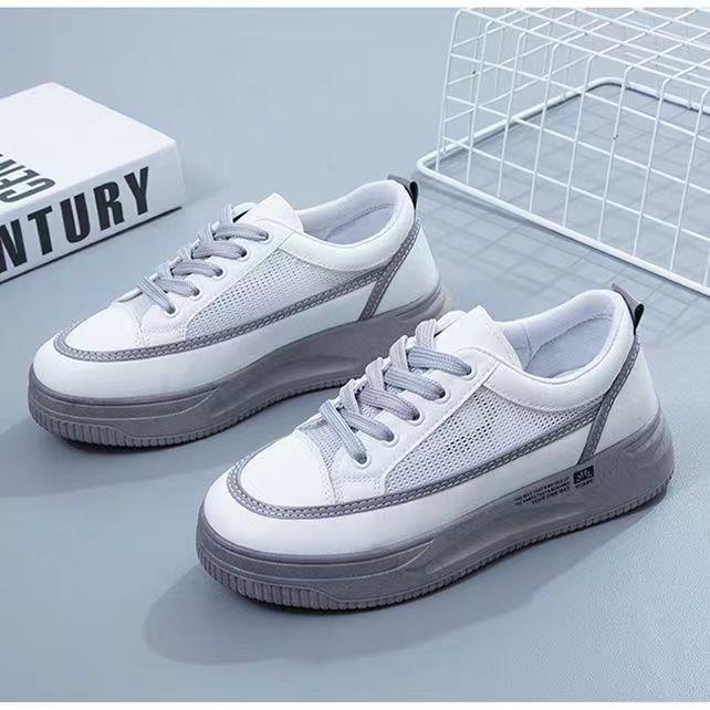 2025 New Spring and Autumn Women's Deodorant Work Soft-soled Shoes Super Soft Versatile Casual Board Shoes Inner Height Increase White Shoes Women