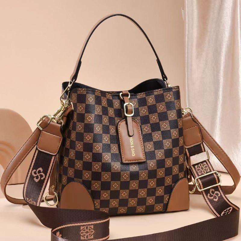 Hot-selling New Exquisite Women's Bags, Plaid Bucket Bags, Large-capacity Shoulder Bags, Messenger Bags.