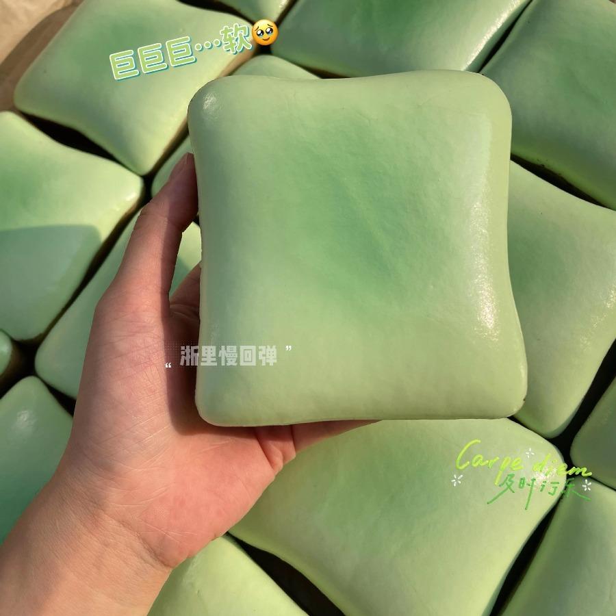 Super Zacht Aardbeien Toast Koning Squishy Speelgoed Langzame Terugslag Ventiel Ontspanning Knijpspeelgoed voor Stress beige