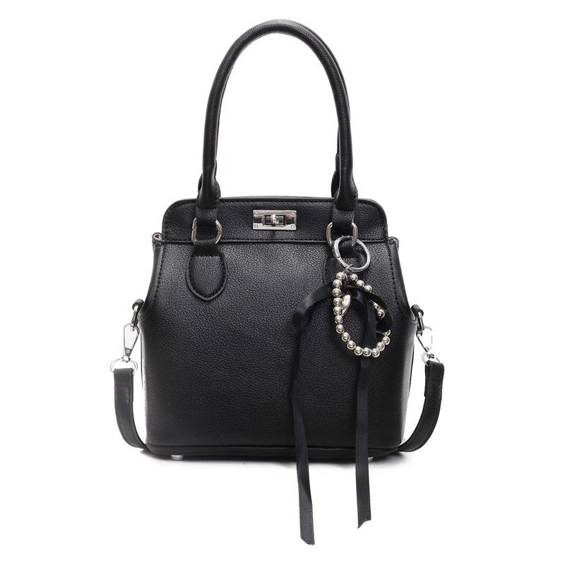 Popular Korean niche foreign style simple style portable Kelly bag women's versatile temperament commuter shoulder messenger bag