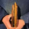 Grande Bacchetta Punto Occhio di Tigre Torre di Roccia Naturale Cristallo Curativo Decorazione per la Casa Pietra Feng Shui Meditazione Regalo Spirituale Ornamento da Scrivania