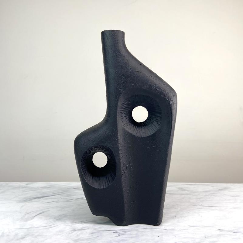 

Современная простая скандинавская черно-белая геометрическая витая ваза для цветов, украшения, модель дома, офис продаж, мягкие украшения