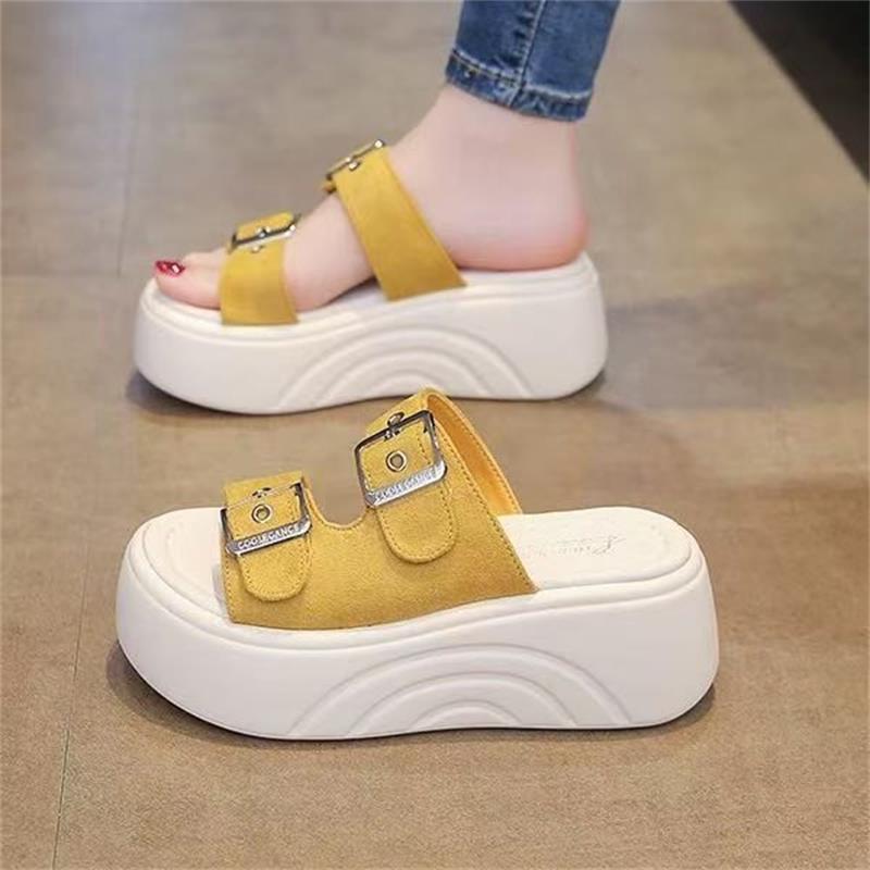 Premium thick-soled slippers women's summer outer wear 2025 new small height-increasing cool slippers seaside beach sandals