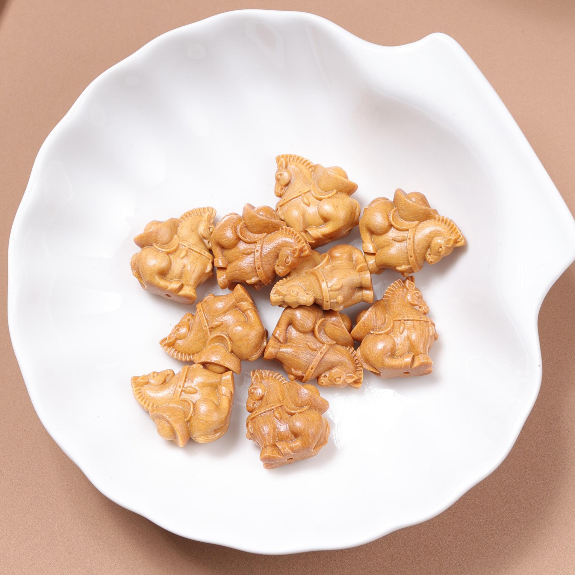 Red Sandalwood Zodiac Horse Hanging Ornament and Phone Charm - DIY Horse Accessory with Money Pendant