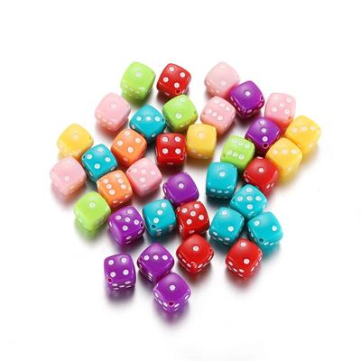 30 ks/šarža 8 mm akrylové kockové korálky štvorcový tvar rozmiestnené voľné korálky pre domácich majstrov Náhrdelník prívesky Príslušenstvo na výrobu šperkov
