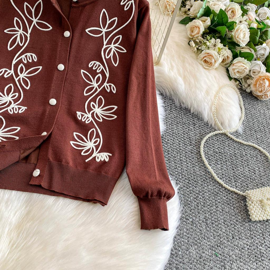Autumn Winter Women O-neck Vintage Embroidery Flower Knitted Sweater Single Breasted Cardigans Tops