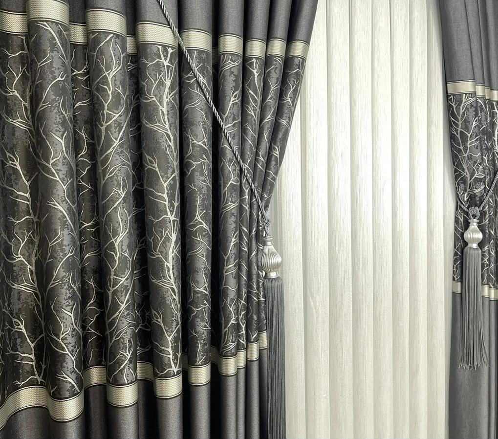 Zasłona tłokowa EPeddler Home z pojedynczym skrzydłem, złoty pasek, ściśle plisowana, żakardowa, jasny wzór