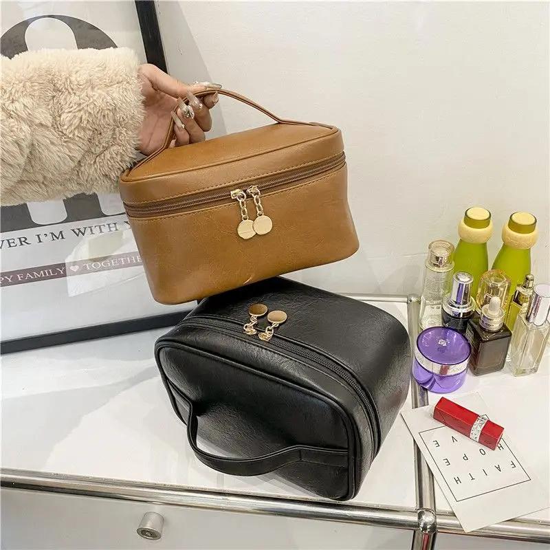 Cosmetic Bag Toiletry Storage Waterproof and Dirt-resistant Short Trip Out Handheld Makeup Storage Bag