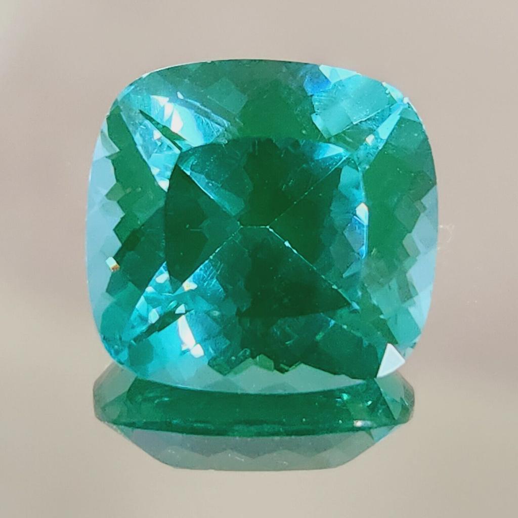 Natural Flawless Green Parti Sapphire Loose Cushion Cut Gemstone 14x13 MM