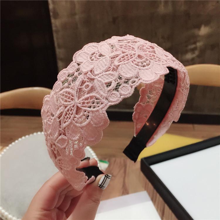 Fashion Women Lace Hairbands Wide Hair Hoop No-slip Lady Flower Hollow Headbands with Teeth Elegant Female Hair Accessories