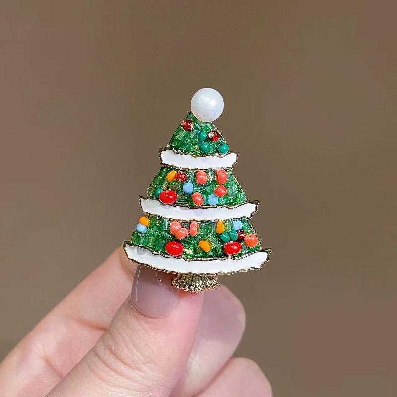 Cartoon Snowman Christmas Tree Brooches For Women Versatile Light Luxury Lapel Pin Clothing Accessories Party Gifts