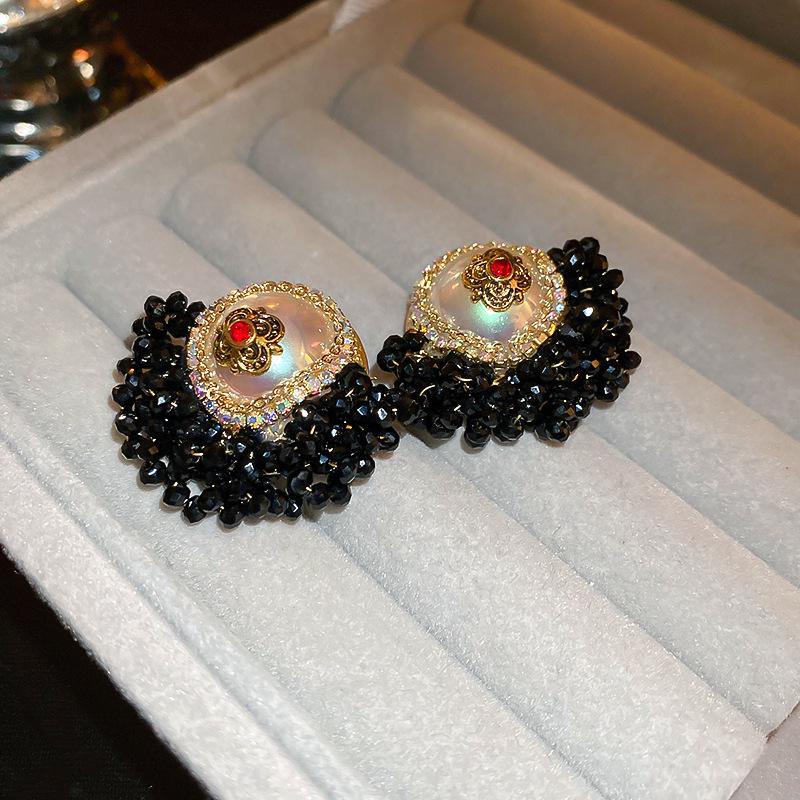 Vintage Silver Black Tassel Geometric Round Stud Earrings for Women - Elegant High-End Design