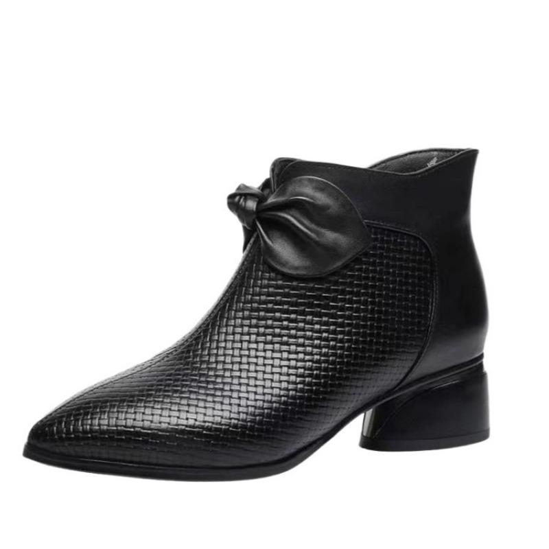 Soft Leather Celebrity Leather Boots Women's Autumn and Winter New Pointed Thick Heel Short Boots Versatile Shoes Martin Boots