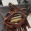 Modna Torba na Ramię z Frędzlami Niszowa Wszechstronna Retro Torba Crossbody Mała Kwadratowa Torba Prezent Urodzinowy Torba na Ramię Wysokiej Jakości Torba KTB
