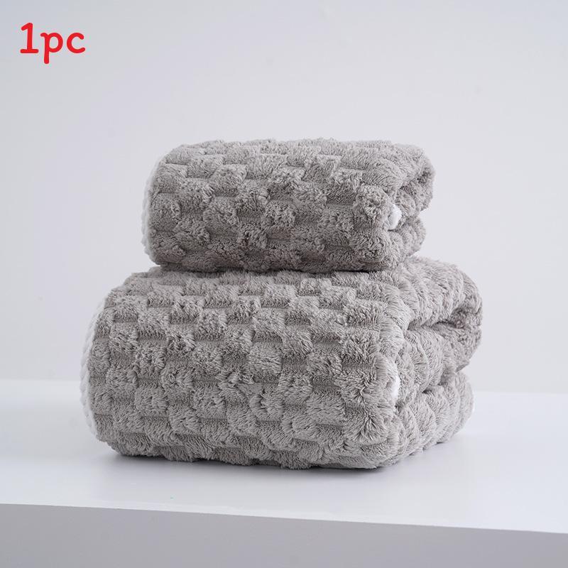 Coral Fleece Bath Towel With Absorbent Softness For Adults And Beach Use