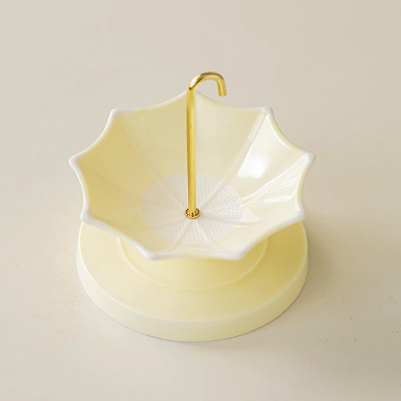 Creative Blue & White Porcelain Umbrella Tea Strainer - Ceramic Rotating Filter & Tea Table Decoration
