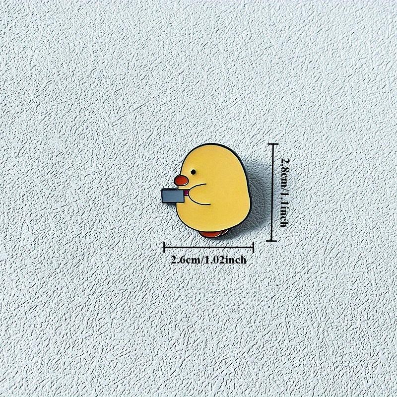 Little Yellow Duck Brooch/Badge, Cartoon Pin Buckle, Suitable for Clothing and Bag,Personalized Bag Pendant, Creative Decoration