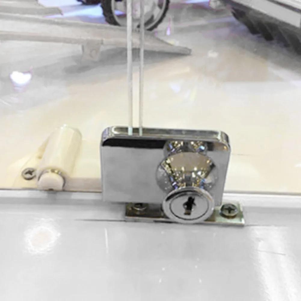 1 Stück Metall Vitrine Ausstellungsschrank Schiebetürschloss mit 2 Stück Schlüssel für 5-8mm Glas Zinklegierung Schrankverschluss