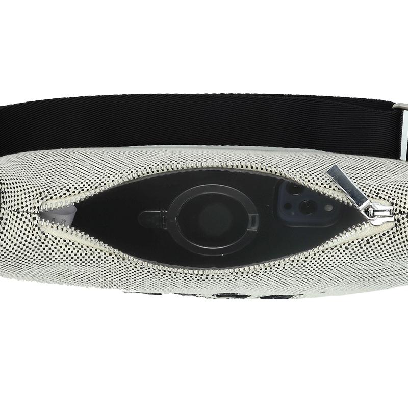 Fila Bolso de Hombro Casual de Tela con Forma de Media Luna para Mujer Marrón Oscuro F13W338172F-BK