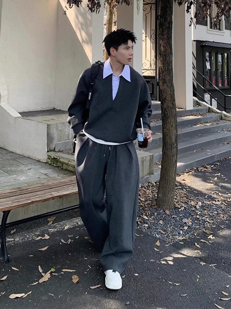 Trendiger Zweiteiler mit Hoodie im Old Money Stil für Herren: Vielseitig, Cool und High-End für Herbst/Winter