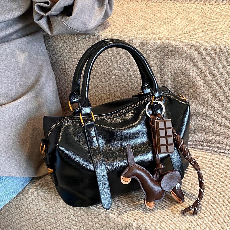 IELGY Large Capacity Boston Bag Commuter All-Match Handbag Retro One-Shoulder Messenger Pillow Bag