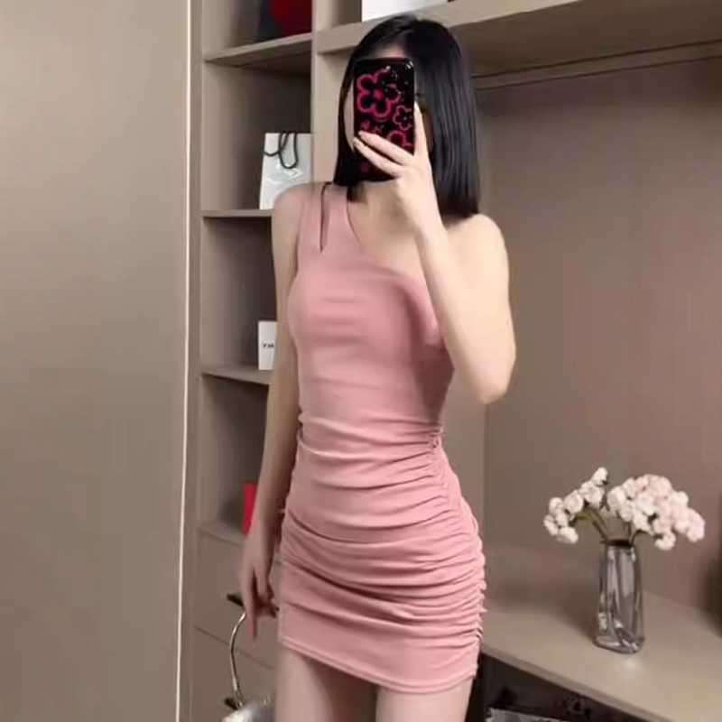 Spring and summer of 2026, pure lust, Spice Girl slanted shoulder vest skirt, women's waist slim and thin pleated hip-wrapped dress