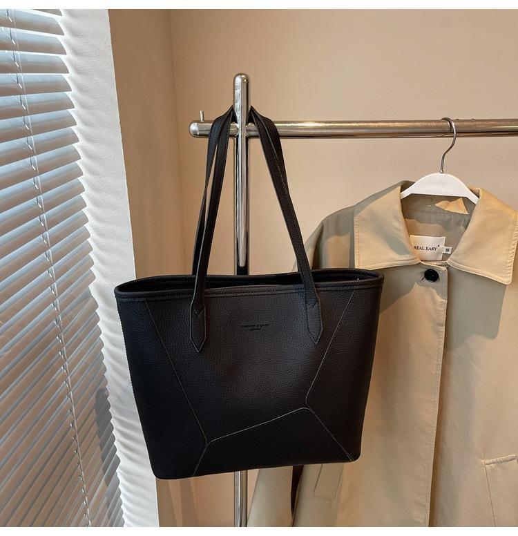 Retro Niche Tote Bag Spring New Large-capacity Textured Simple Shoulder Bag Class Commuter Bag