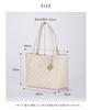 Altro Rose Elfenbein Tragetasche für Damen, 2-Wege gesteppte Umhängetasche, 970376-11, Großes Fassungsvermögen, A4-Format, Handtasche, Umhängetasche, Beliebte Marke, Schlicht